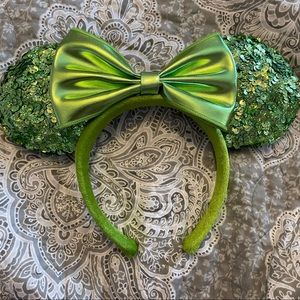 Disney Parks Sequin Green Minnie Ears Headband